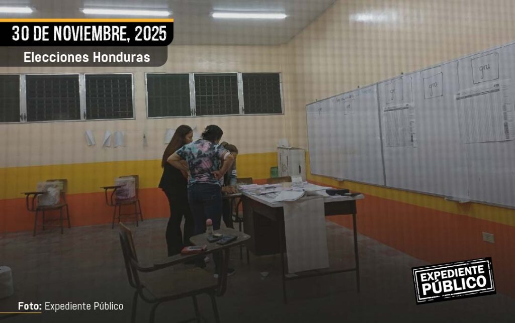 Honduras cierra las urnas tras extender las votaciones por una hora